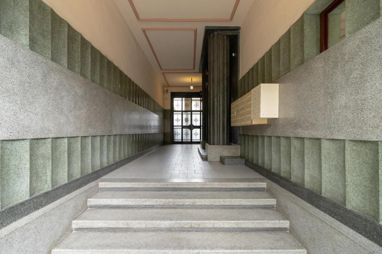Slowacki Avenue Family Apartments Cracow By Noclegi Renters Krakow Exterior photo